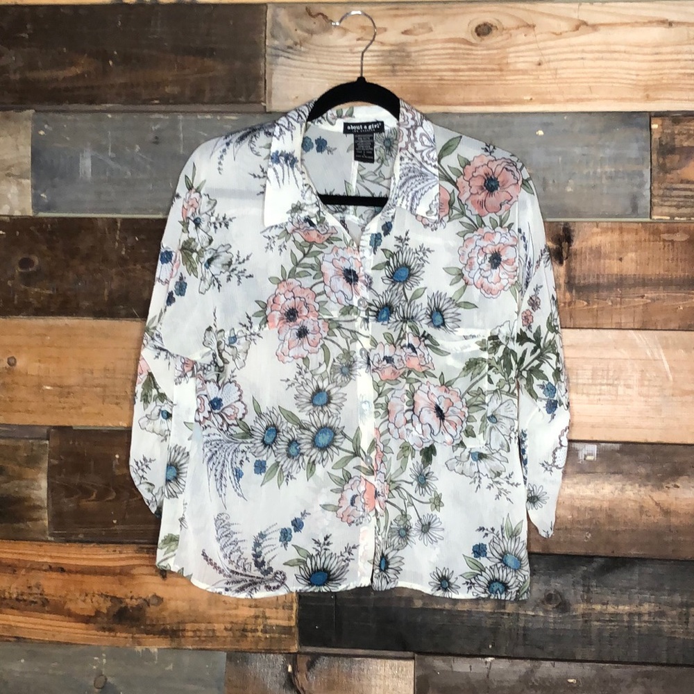 About a Girl | Floral Blouse 3/4 Sleeve